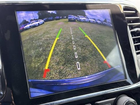 Used 2021 Jeep Grand Cherokee Limited RWD image 32