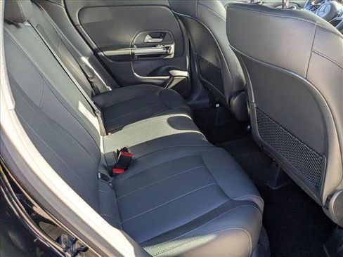 Used 2025 Mercedes-Benz GLA 250 GLA 250 image 19