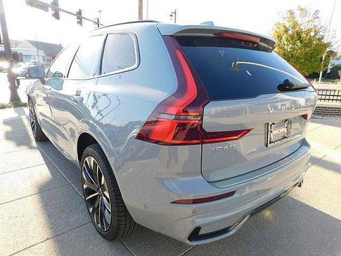 New 2026 Volvo XC60 B5 Ultra w/ Protection Package Premier AWD/4WD image 10