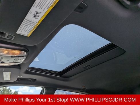 Certified 2017 Jeep Grand Cherokee Limited AWD/4WD image 20