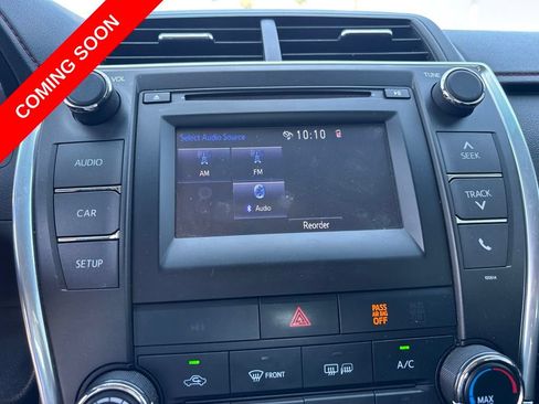 Used 2017 Toyota Camry SE FWD image 21