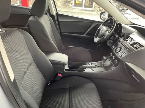 Used 2013 MAZDA MAZDA3 i Touring image 13