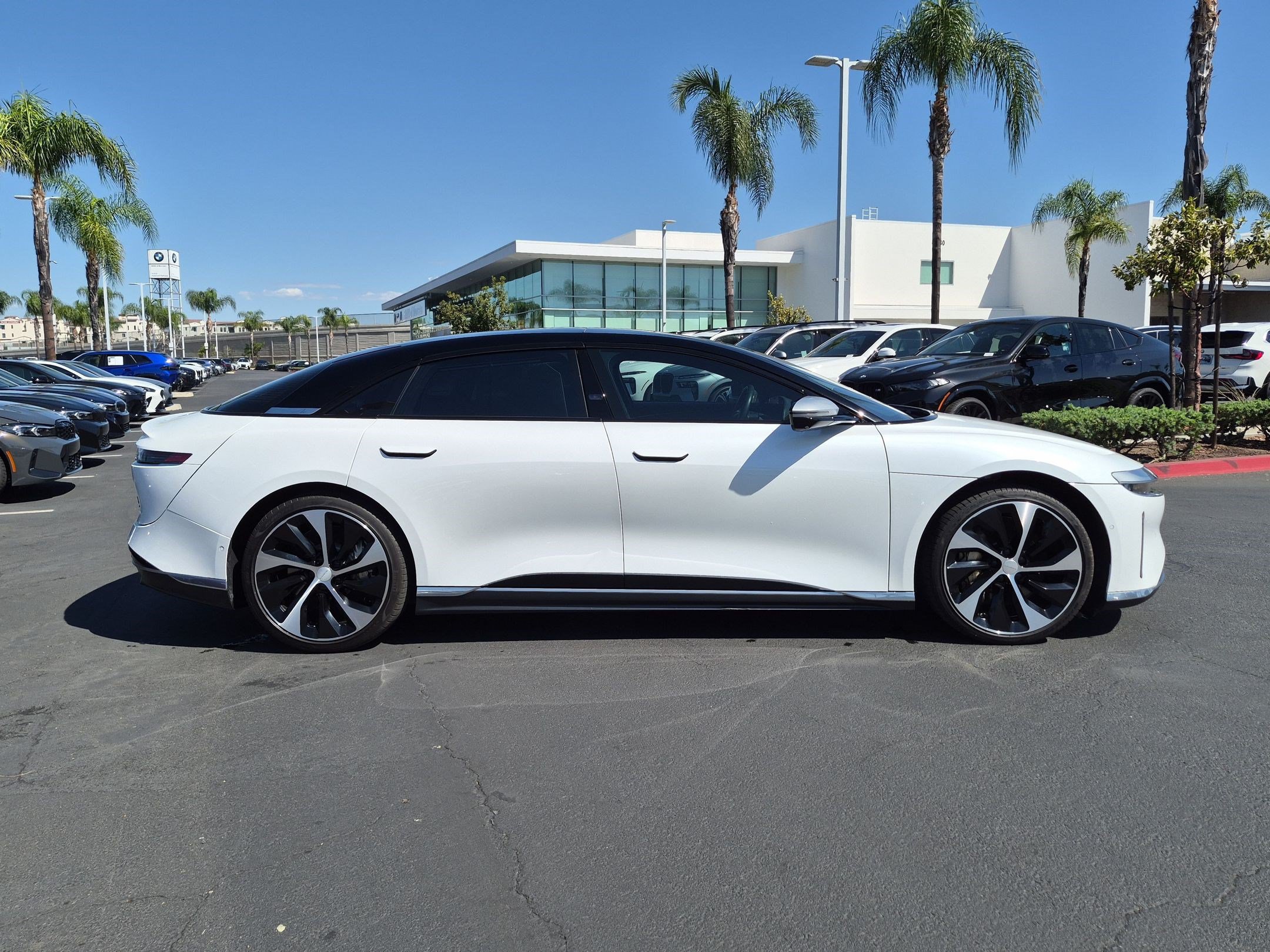 Used 2022 Lucid Air Grand Touring AWD/4WD image 11
