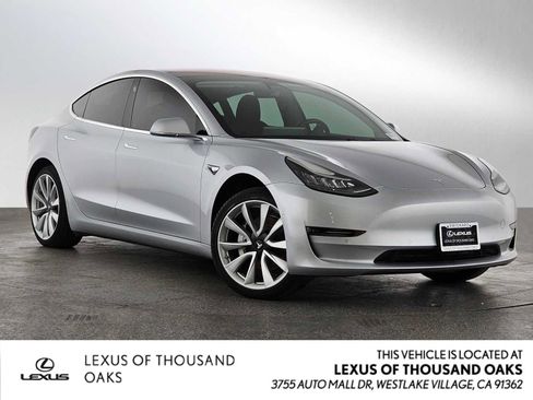 Used 2018 Tesla Model 3 Long Range image 1