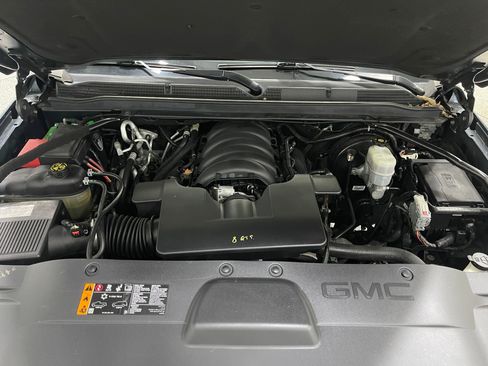 Used 2020 GMC Yukon XL Denali w/ Open Road Package image 25