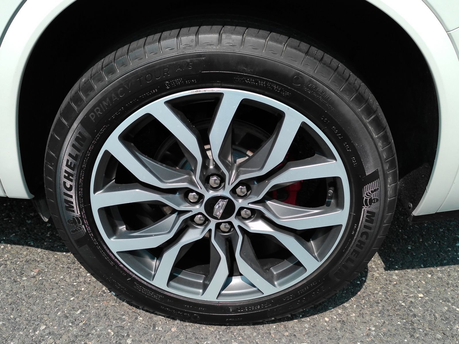 Certified 2023 Cadillac XT6 Sport w/ LPO, Floor Liner Package AWD/4WD image 35