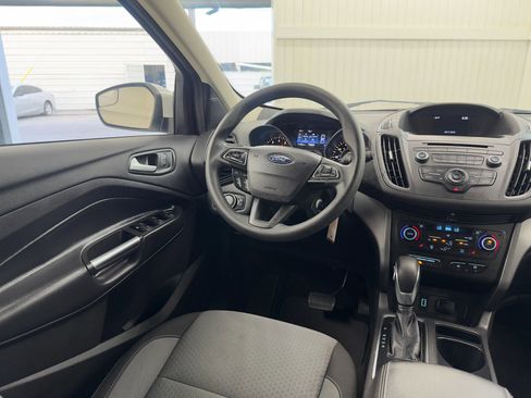 Used 2018 Ford Escape SE image 14