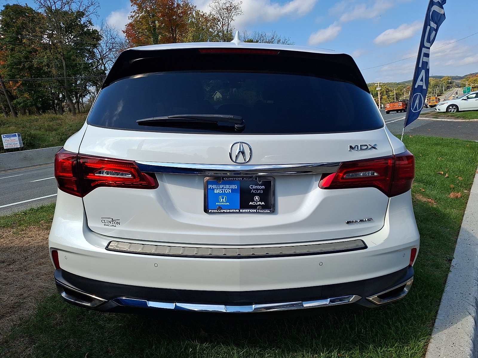 Used 2020 Acura MDX w/ Technology Package AWD/4WD image 4