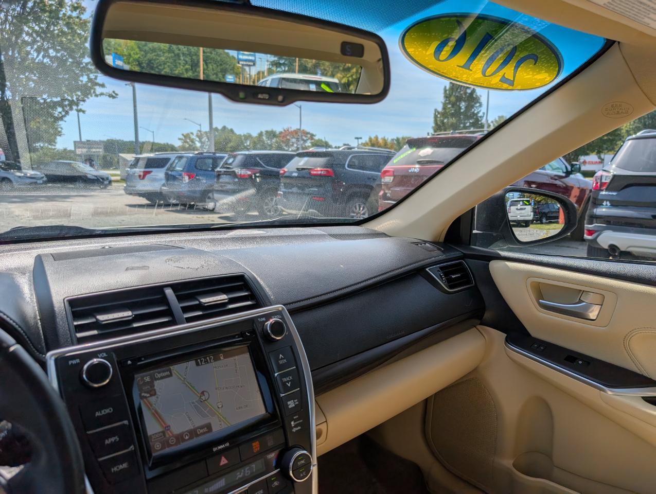 Used 2016 Toyota Camry XLE w/ Moonroof Package FWD image 25