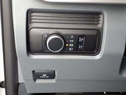 New 2024 Ford F550 4x4 SuperCab Super Duty image 16