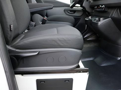 Used 2023 Mercedes-Benz Sprinter 144 Cargo image 10