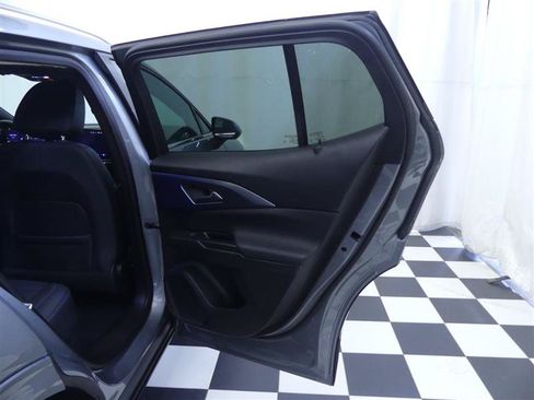 Used 2024 Chevrolet Equinox EV LT AWD/4WD image 25