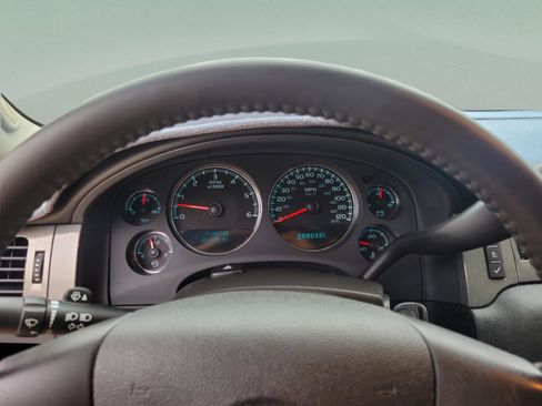 Used 2008 Chevrolet Avalanche LS image 22