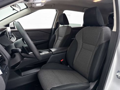 Used 2022 Nissan Rogue SV FWD image 18
