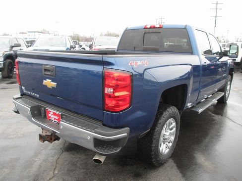 Used 2016 Chevrolet Silverado 2500 LT w/ LT Convenience Package image 3