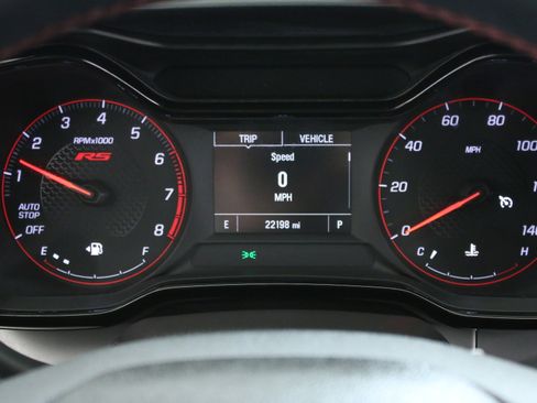 Used 2024 Chevrolet Trax RS w/ Sunroof Package image 18