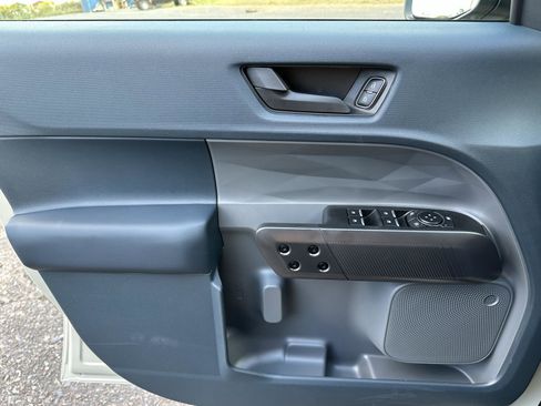 New 2025 Ford Maverick XLT w/ XLT Luxury Package image 29