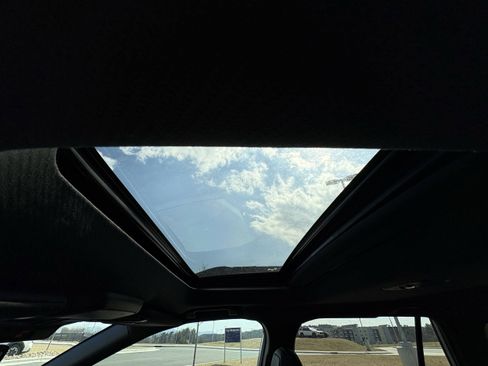 New 2026 Subaru Outback Touring XT image 25