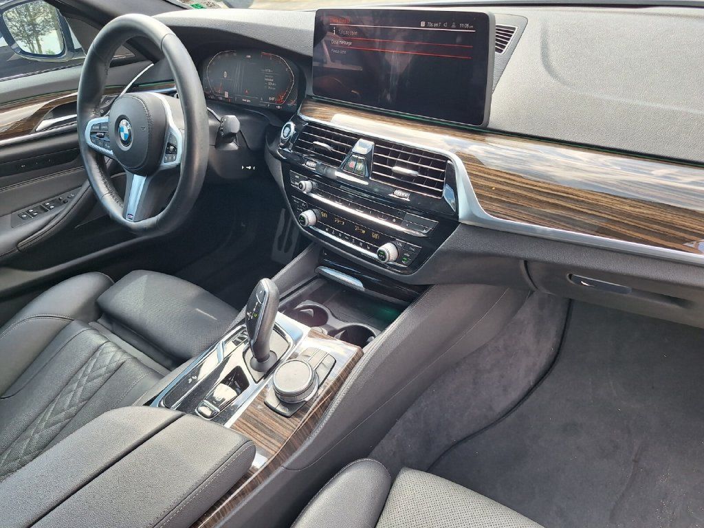 Used 2021 BMW 530i w/ M Sport Package RWD image 25