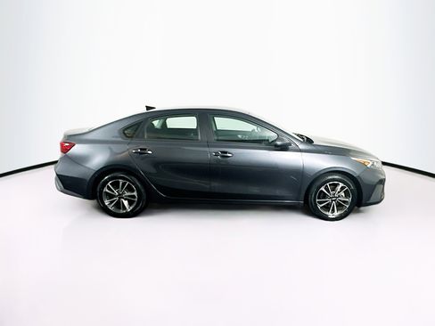 Used 2023 Kia Forte LXS image 10