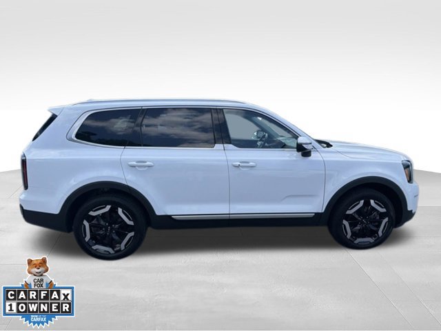 Used 2024 Kia Telluride EX w/ EX Captain's Chair Package AWD/4WD image 8