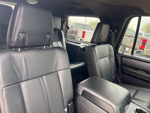 Used 2017 Lincoln Navigator Reserve image 24