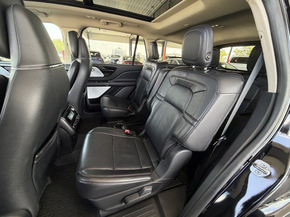 Used 2020 Lincoln Aviator Reserve w/ Equipment Group 202A AWD/4WD image 33