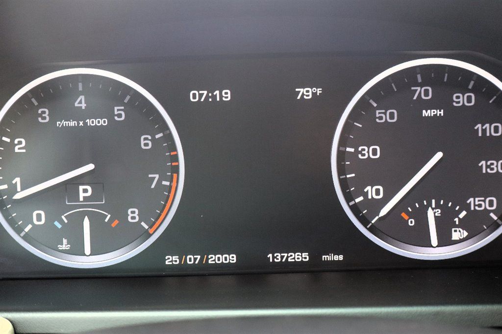 Used 2011 Land Rover Range Rover HSE LUX AWD/4WD image 24