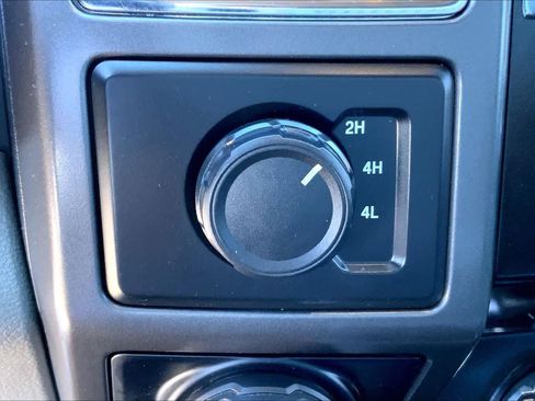 Used 2016 Ford F150 XLT w/ Equipment Group 302A Luxury AWD/4WD image 34