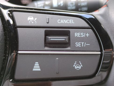 Used 2024 Honda HR-V Sport image 23