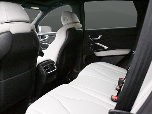 Certified 2026 Acura RDX SH-AWD image 10