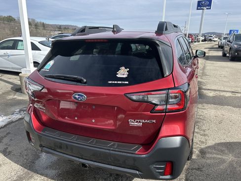 Certified 2022 Subaru Outback Premium image 7