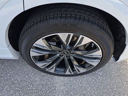 New 2026 Audi Q8 Premium Plus image 30