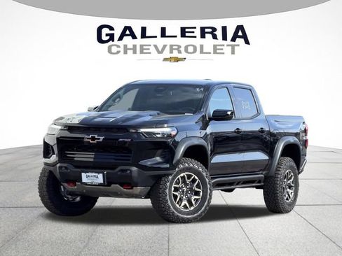 New 2026 Chevrolet Colorado ZR2 w/ Technology Package AWD/4WD image 2