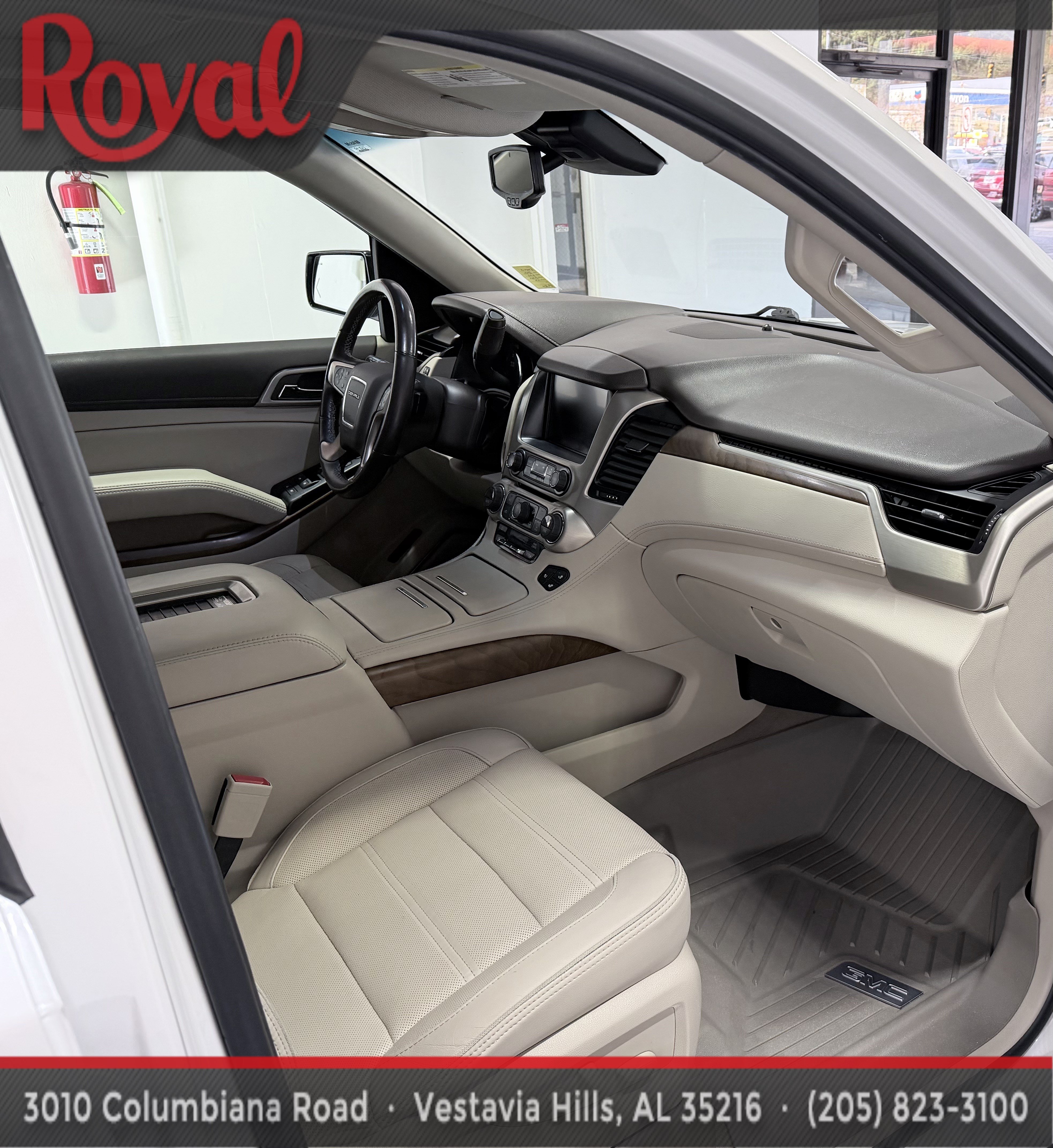 Used 2020 GMC Yukon Denali w/ Denali Ultimate Package AWD/4WD image 17