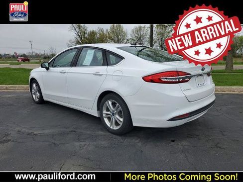 Certified 2018 Ford Fusion SE w/ Fusion SE Technology Package FWD image 3