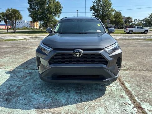 Used 2024 Toyota RAV4 XLE w/ Convenience Package FWD image 8