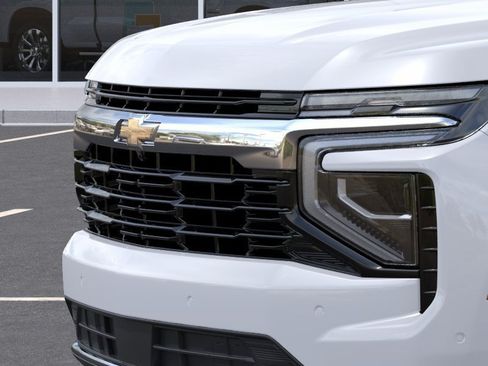 New 2026 Chevrolet Suburban LS RWD image 14