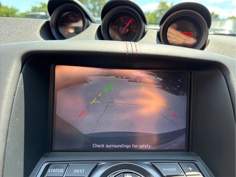 Used 2019 Nissan 370Z NISMO RWD image 28