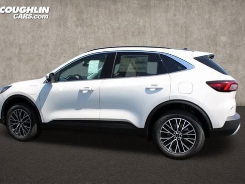 New 2024 Ford Escape SE w/ PHEV Premium Package image 2