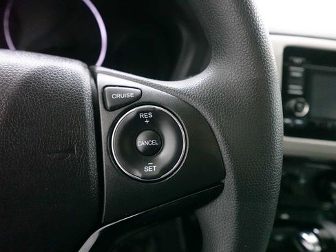 Certified 2017 Honda HR-V LX image 18