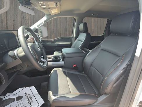 Used 2026 Ford F450 Lariat AWD/4WD image 19