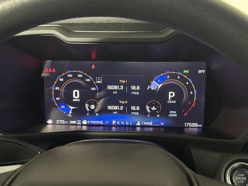 Used 2024 Chevrolet Colorado Trail Boss w/ Technology Package image 17