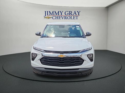 New 2026 Chevrolet TrailBlazer LS w/ LS Convenience Package FWD image 8