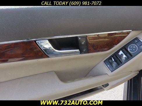 Used 2011 Mercedes-Benz C 300 C 300 Sport 4MATIC AWD 4dr Sed image 30