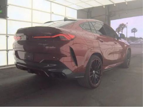 Used 2021 BMW X6 M50i w/ Executive Package image 4