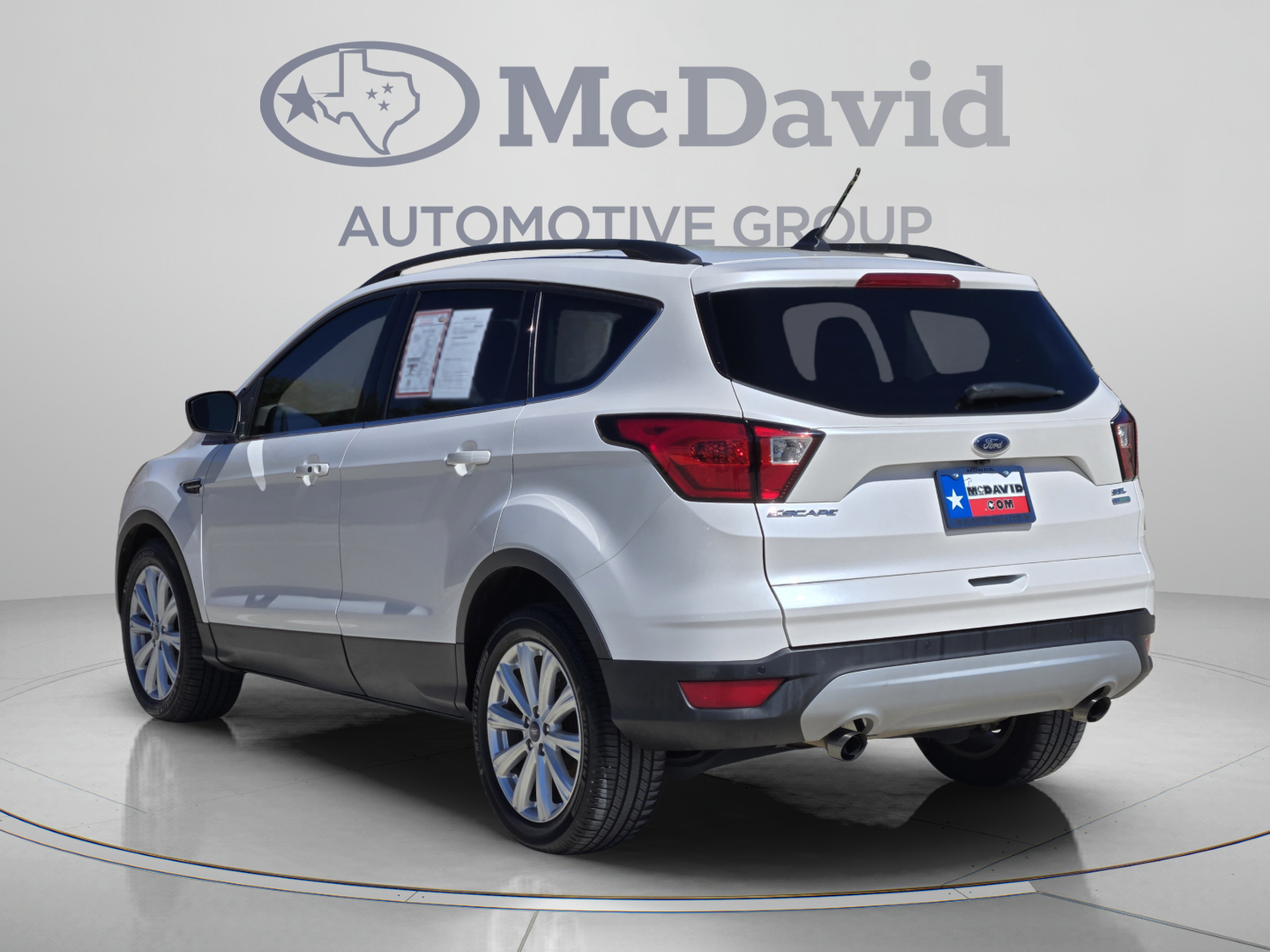 Used 2019 Ford Escape SEL FWD image 4