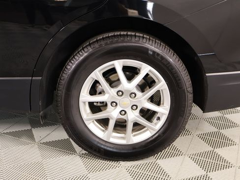 Used 2023 Chevrolet Equinox LT w/ LPO, Floor Liner Package FWD image 17