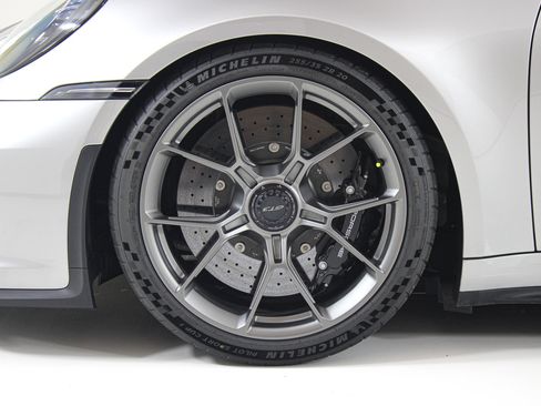 Used 2024 Porsche 911 GT3 RWD image 15