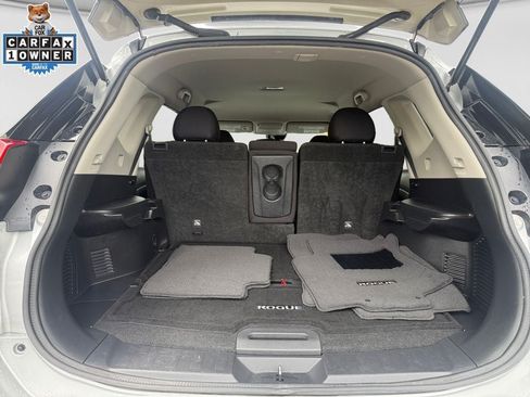 Used 2019 Nissan Rogue S AWD/4WD image 18
